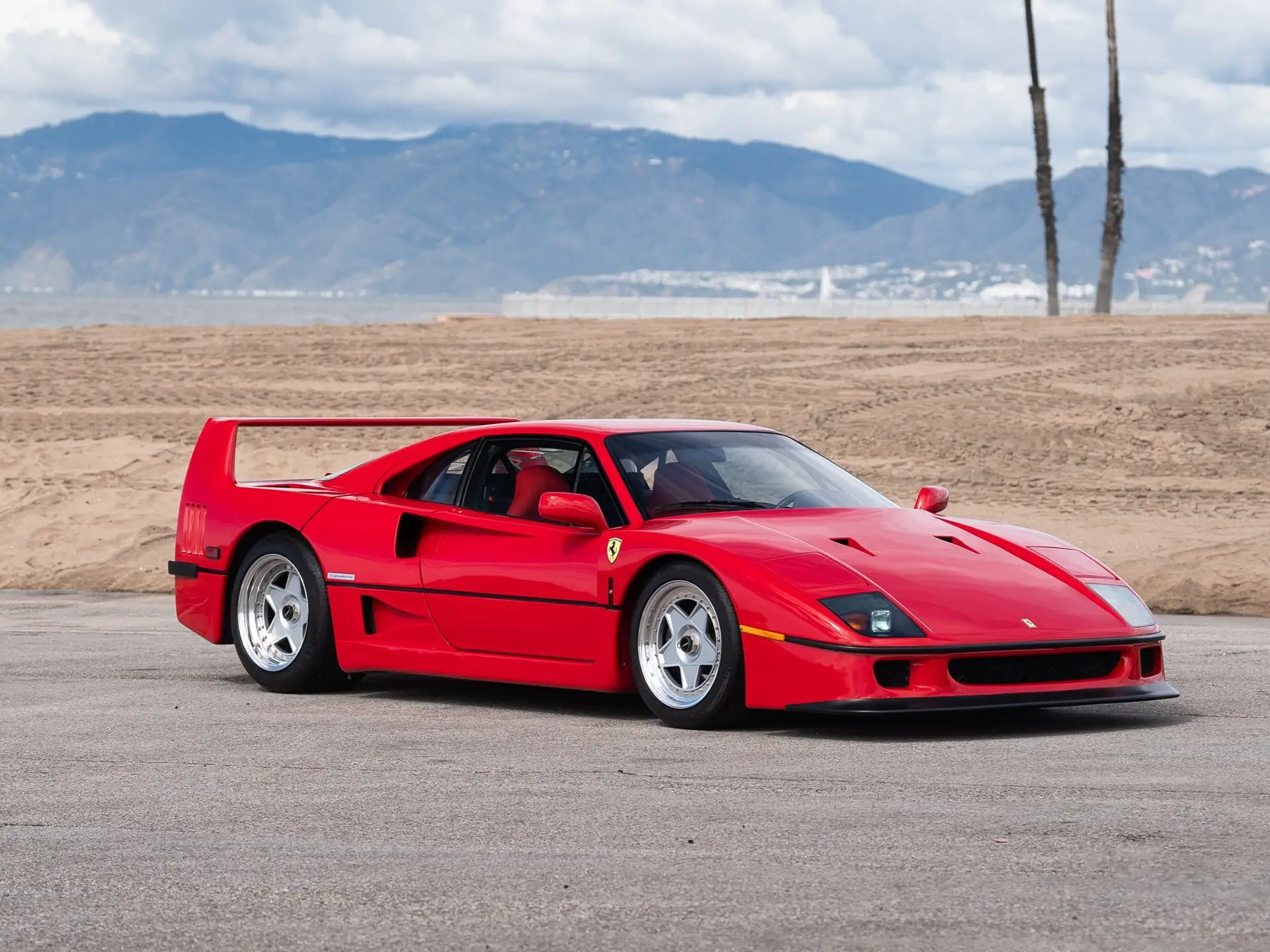 ferrari f40 del 1990 immagine karissa hosek