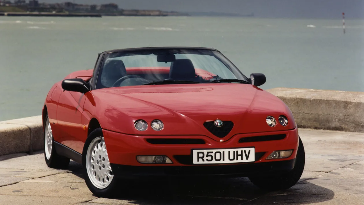 alfa romeo spider (2)