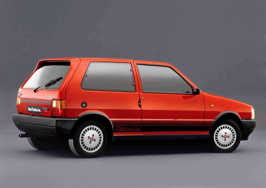 fiat uno turbo i.e. 3