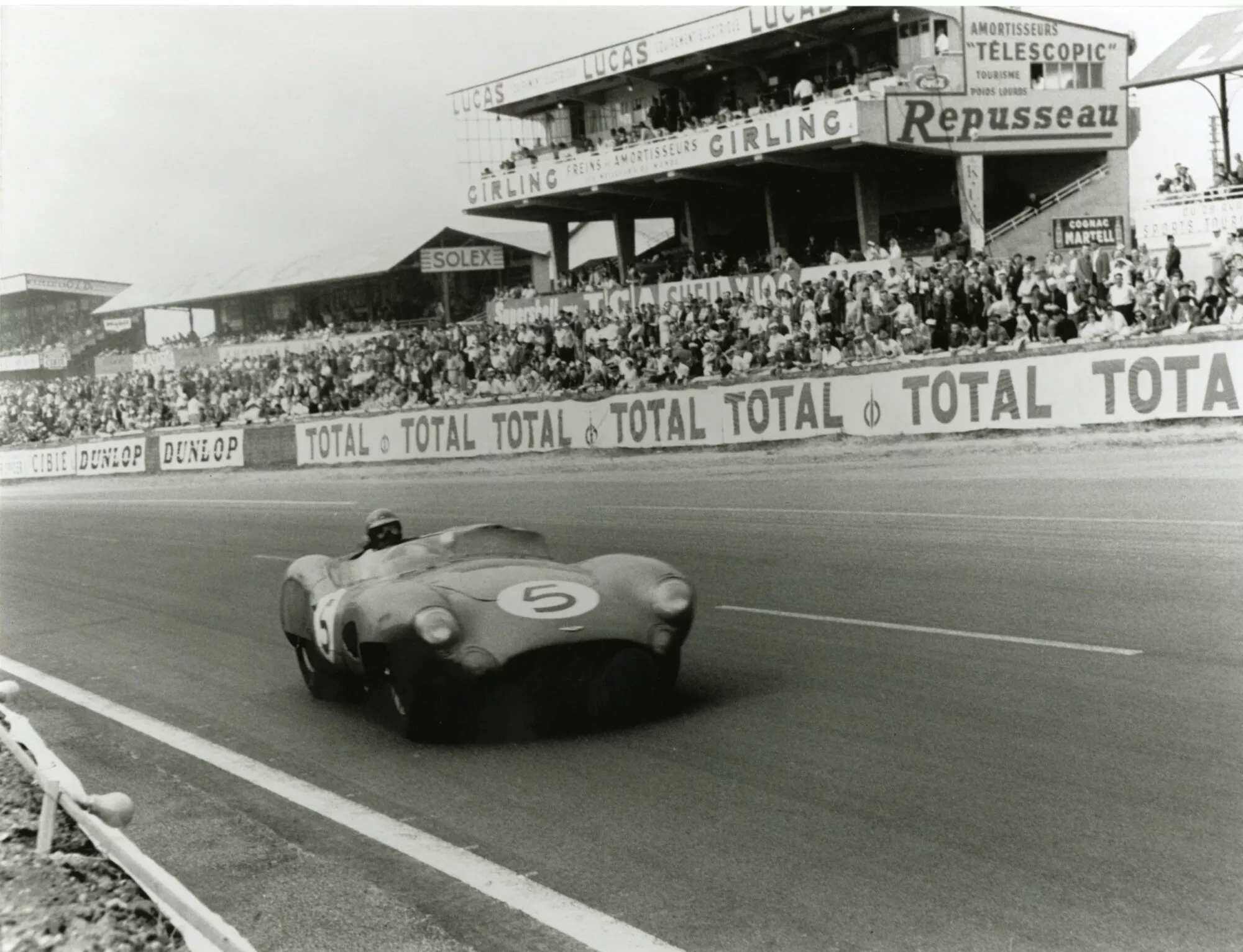 Aston Martin DBR1 Le Mans